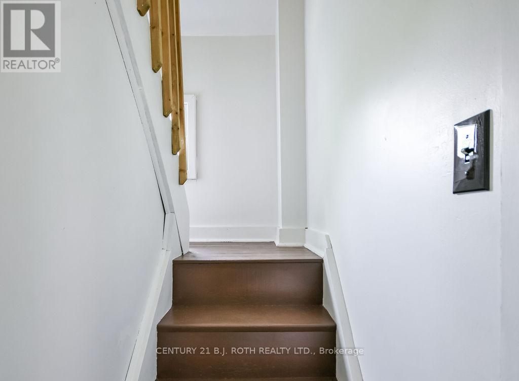 21 Benner Street, Orillia, Ontario  L3V 2G6 - Photo 16 - S13460828