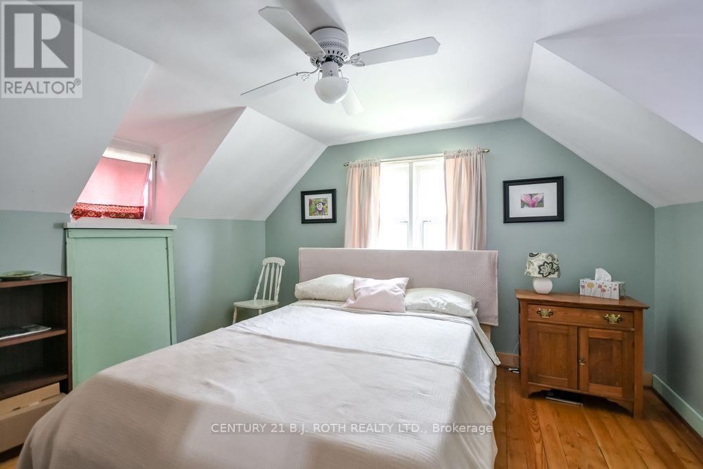 21 Benner Street, Orillia, Ontario  L3V 2G6 - Photo 17 - S13460828