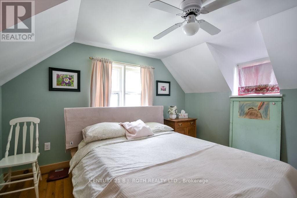 21 Benner Street, Orillia, Ontario  L3V 2G6 - Photo 19 - S13460828