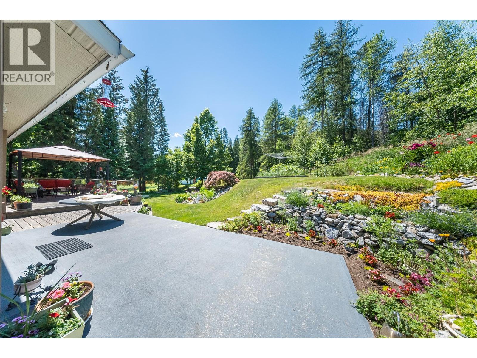 3404 Southridge Drive, Castlegar, British Columbia  V1N 4A7 - Photo 32 - 10391389