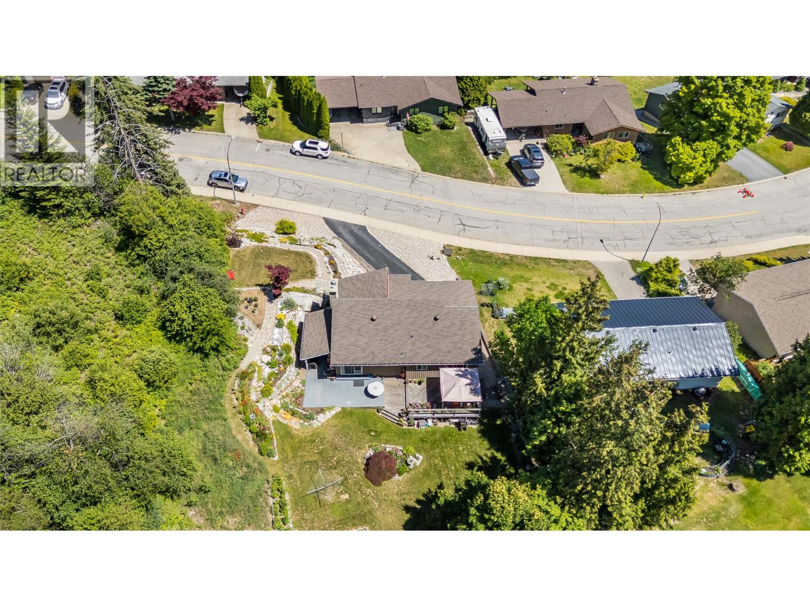 3404 Southridge Drive, Castlegar, British Columbia  V1N 4A7 - Photo 50 - 10391389