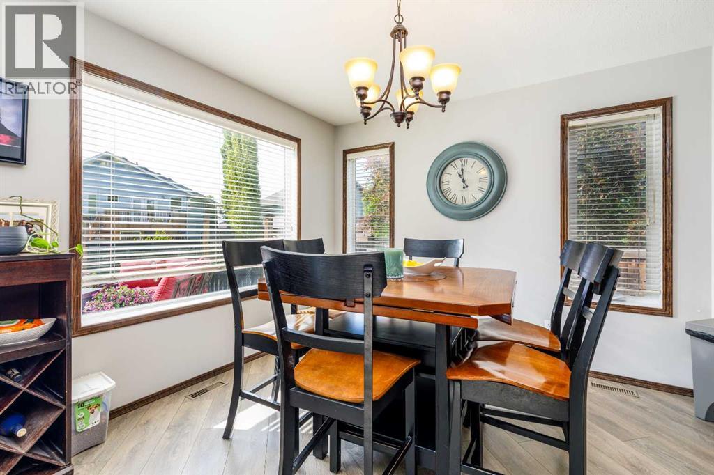 73 Lanterman Close, Red Deer, Alberta  T4R 3N3 - Photo 11 - A2318935