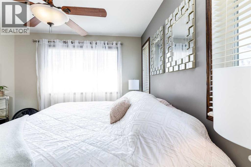 73 Lanterman Close, Red Deer, Alberta  T4R 3N3 - Photo 30 - A2318935