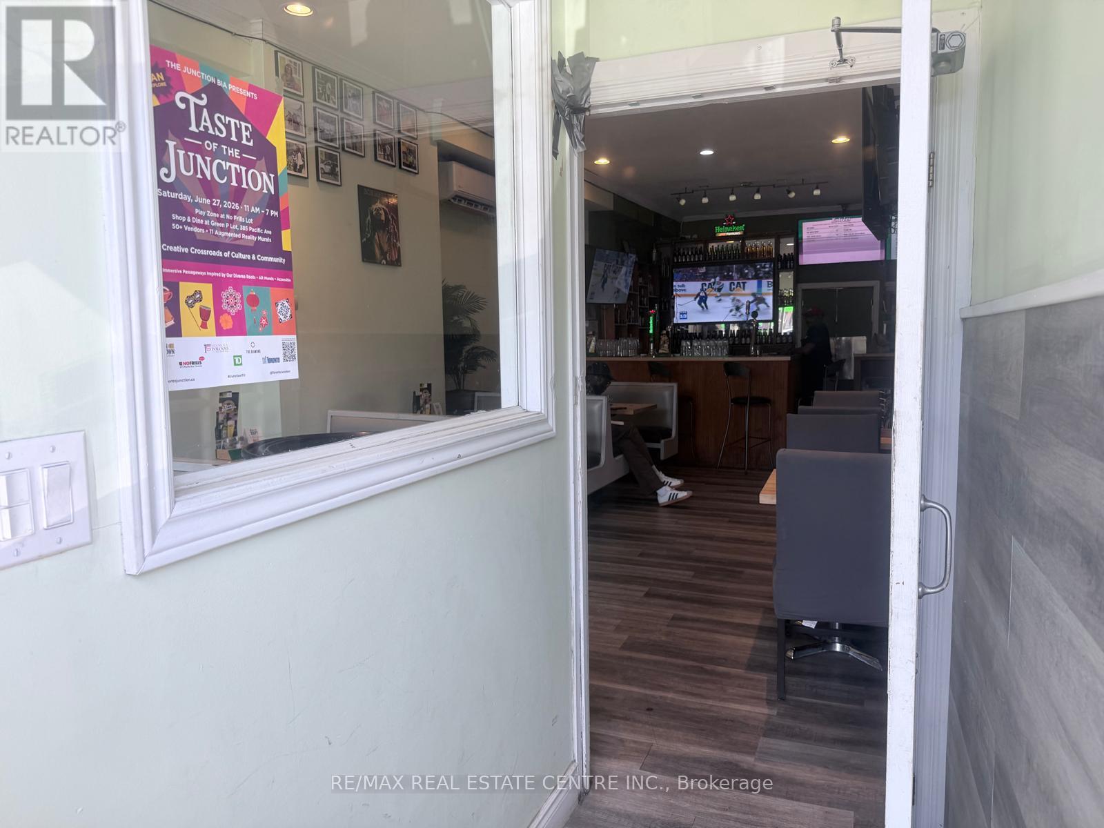 399 Keele Street W, Toronto, Ontario M6P 2K9 - Photo 10 - W13431106