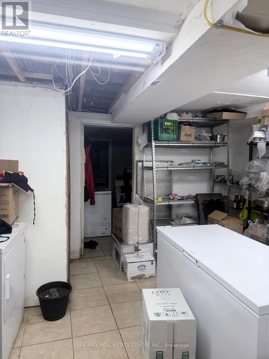 399 Keele Street W, Toronto, Ontario M6P 2K9 - Photo 14 - W13431106