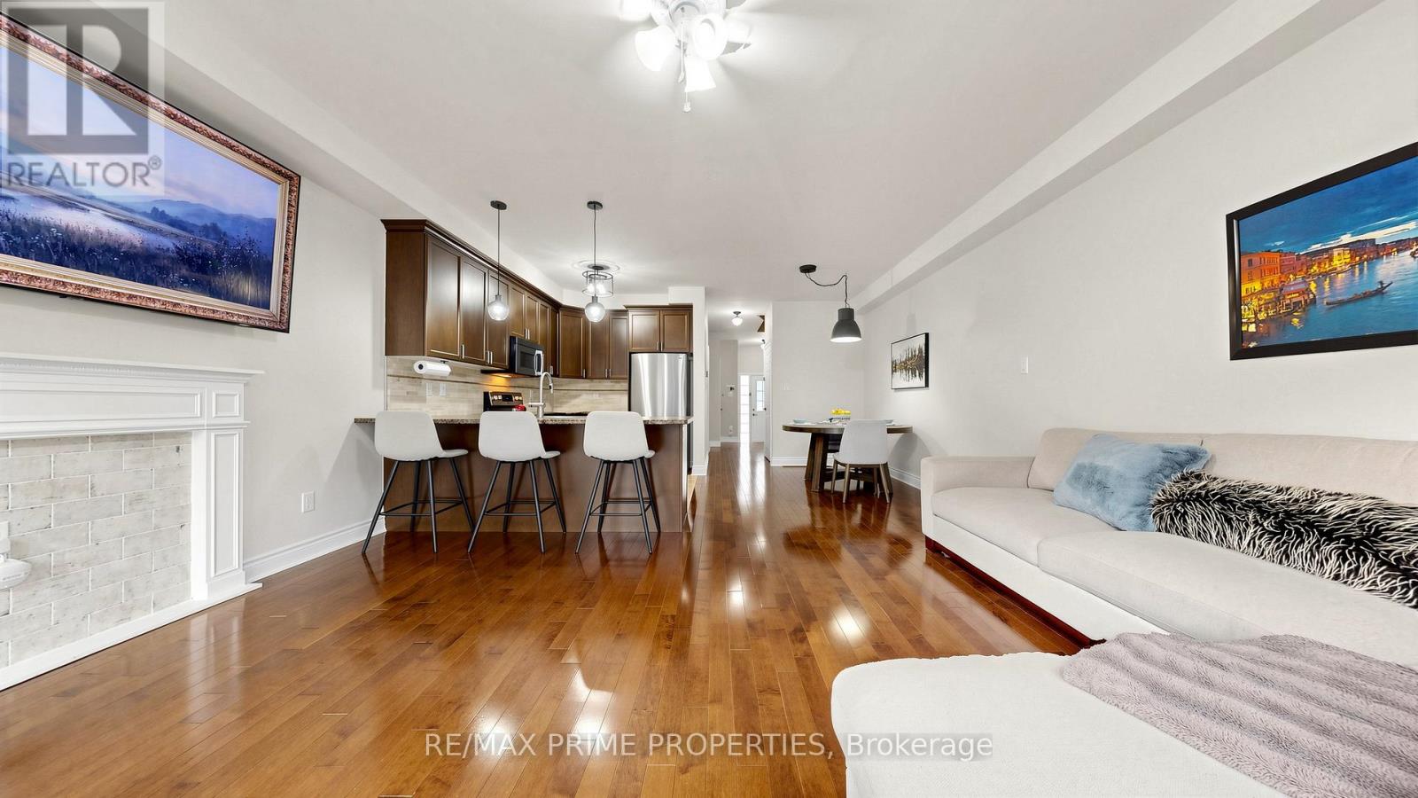 5169 Angel Stone Drive, Mississauga, Ontario  L5M 0L5 - Photo 5 - W13460990