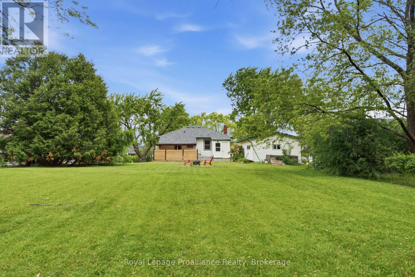 41 Tracey Street, Belleville, Ontario  K8P 2R7 - Photo 2 - X13461186
