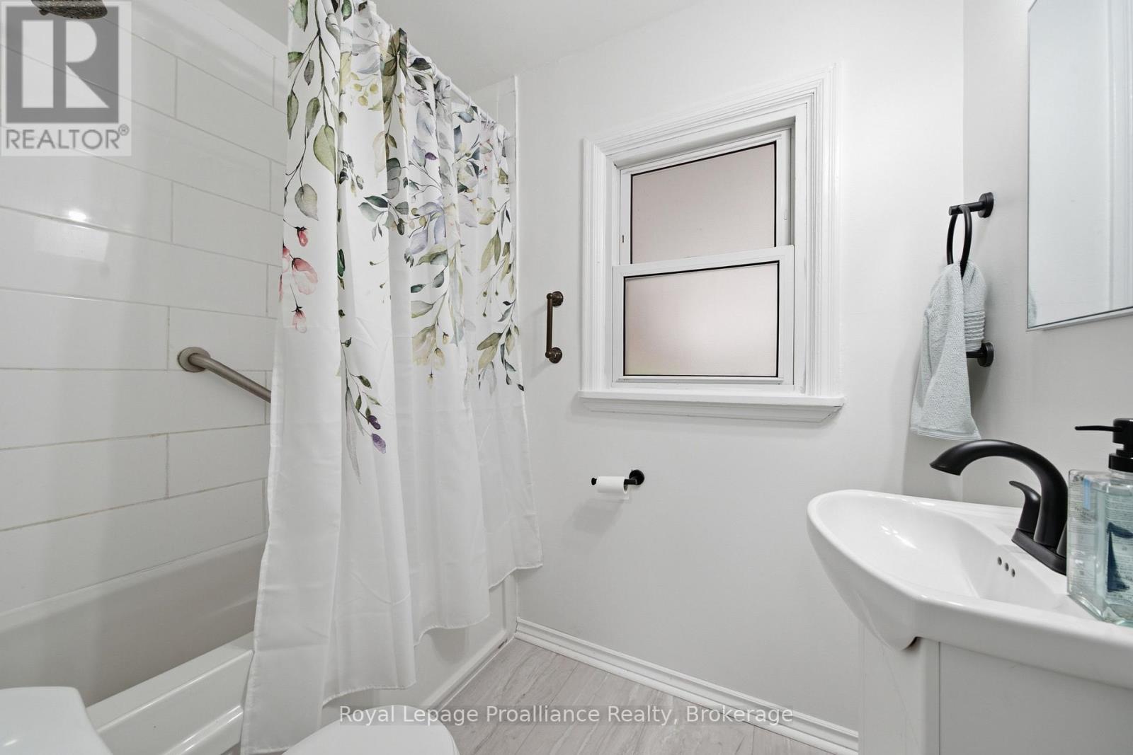 41 Tracey Street, Belleville, Ontario  K8P 2R7 - Photo 22 - X13461186