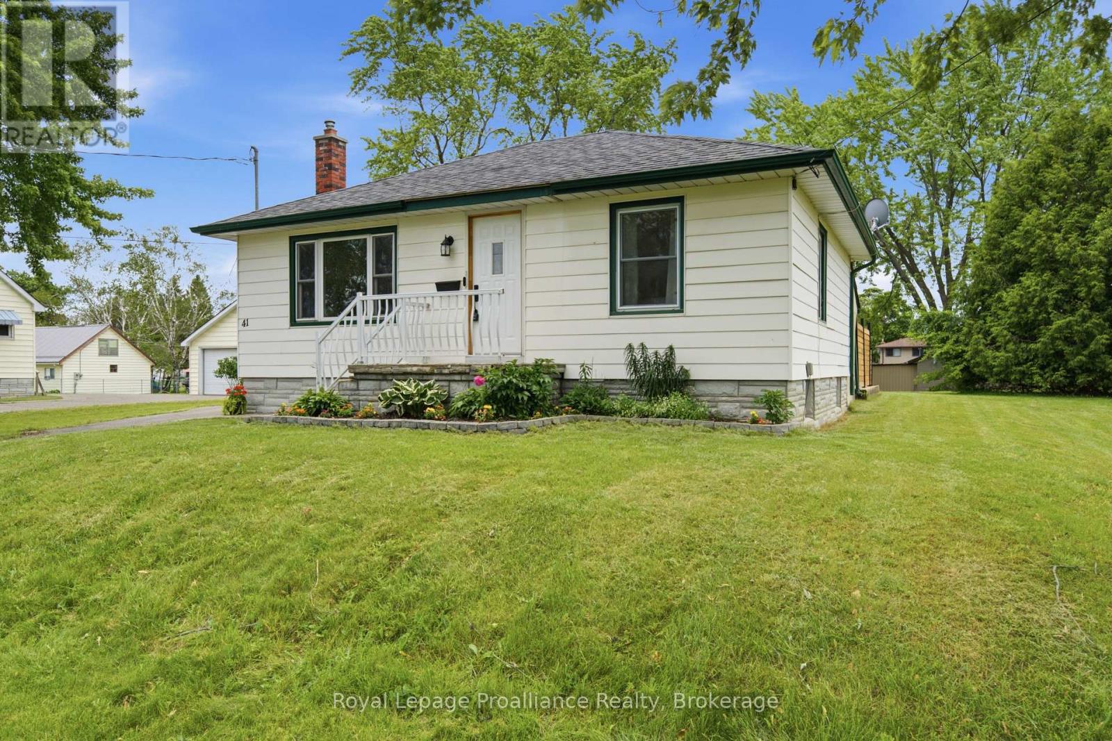 41 Tracey Street, Belleville, Ontario  K8P 2R7 - Photo 40 - X13461186