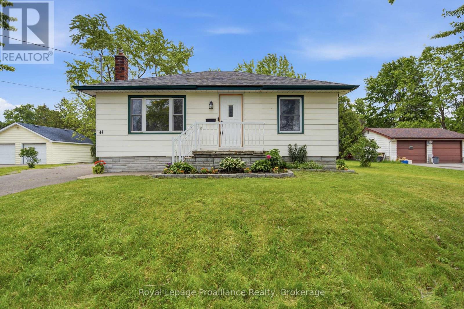 41 Tracey Street, Belleville, Ontario  K8P 2R7 - Photo 41 - X13461186