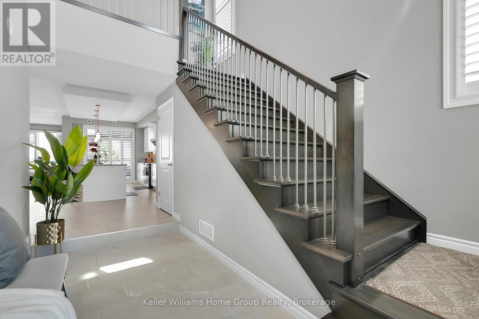 121 Lovett Lane, Guelph (Kortright West), Ontario  N1G 0H1 - Photo 5 - X13461230
