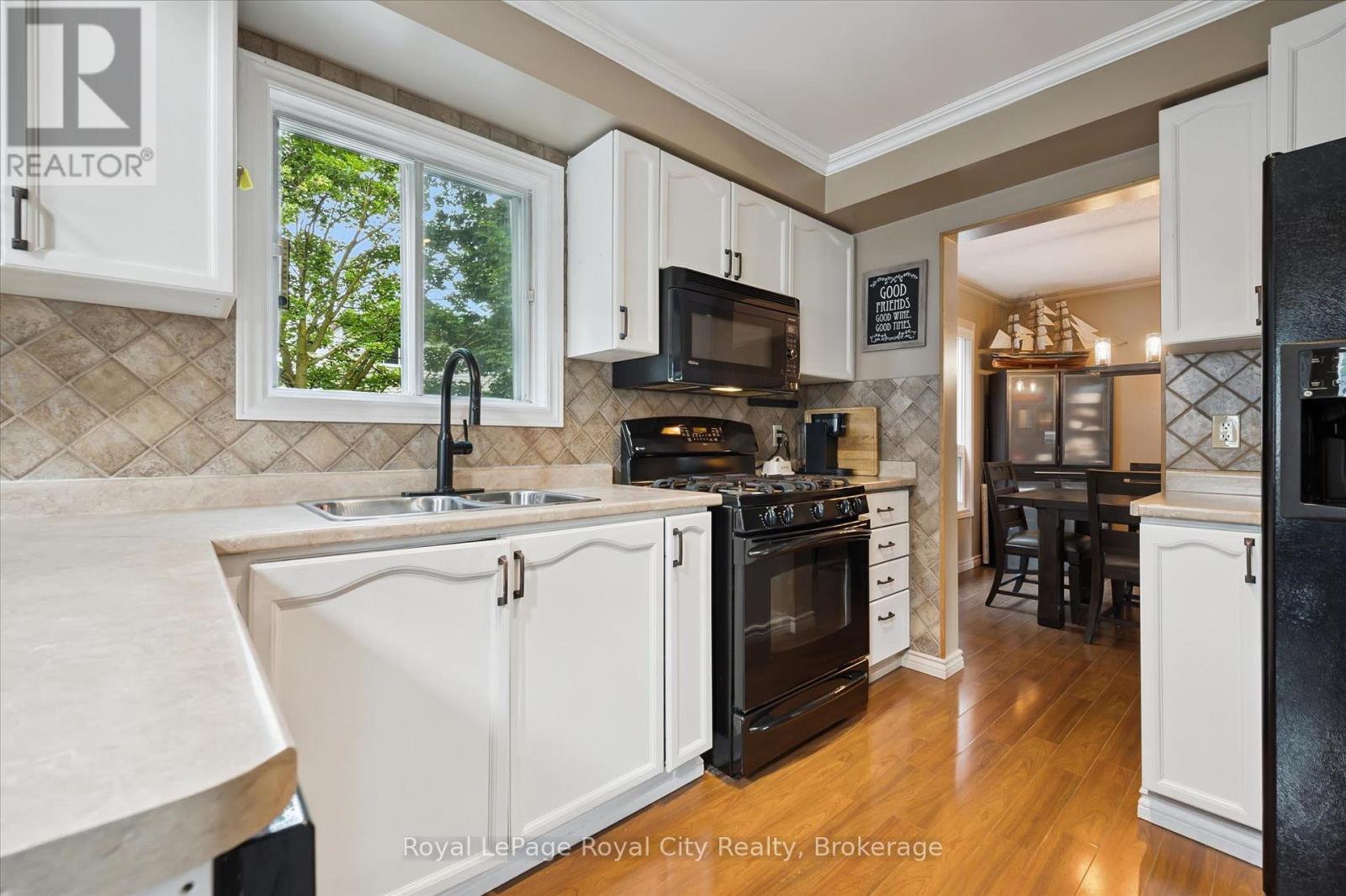 729 Woodhill Dr, Centre Wellington, Ontario  N1M 3M8 - Photo 11 - X13461396