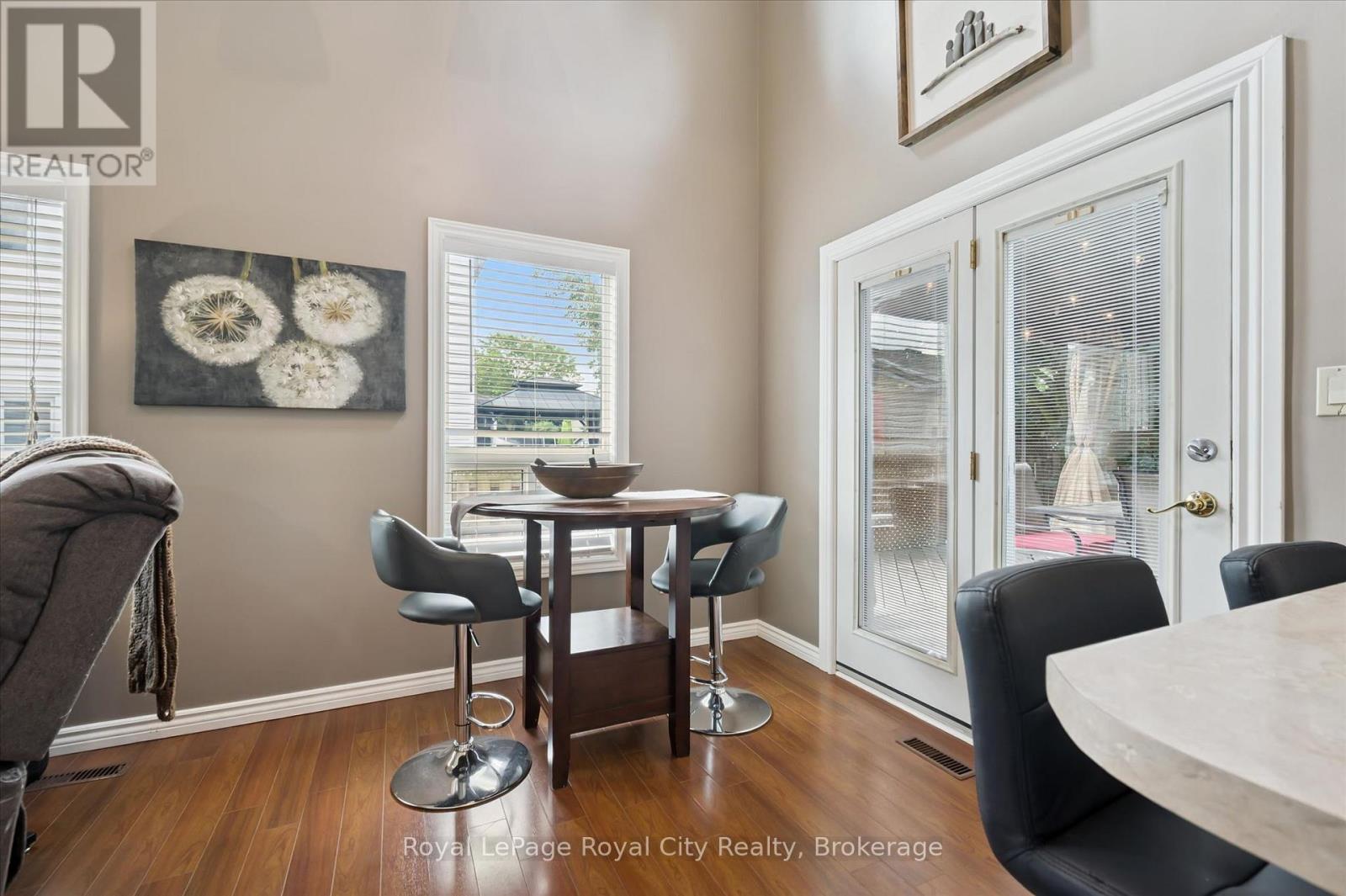 729 Woodhill Dr, Centre Wellington, Ontario  N1M 3M8 - Photo 14 - X13461396