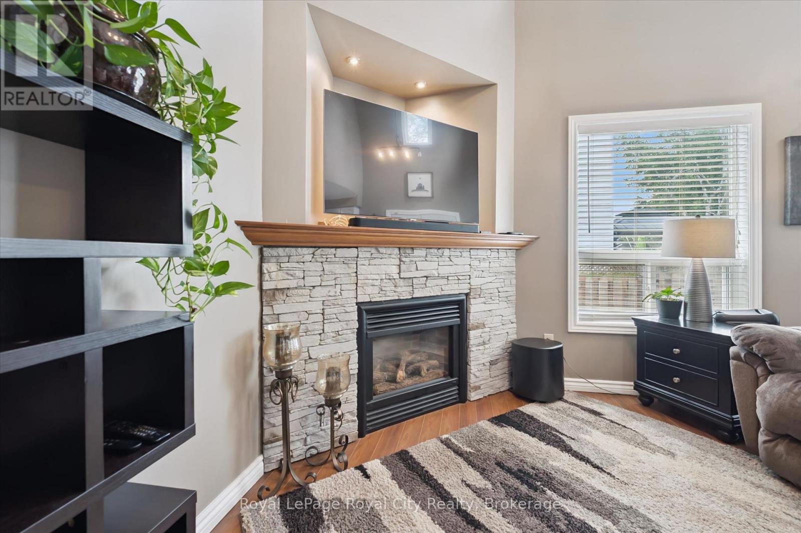 729 Woodhill Dr, Centre Wellington, Ontario  N1M 3M8 - Photo 17 - X13461396