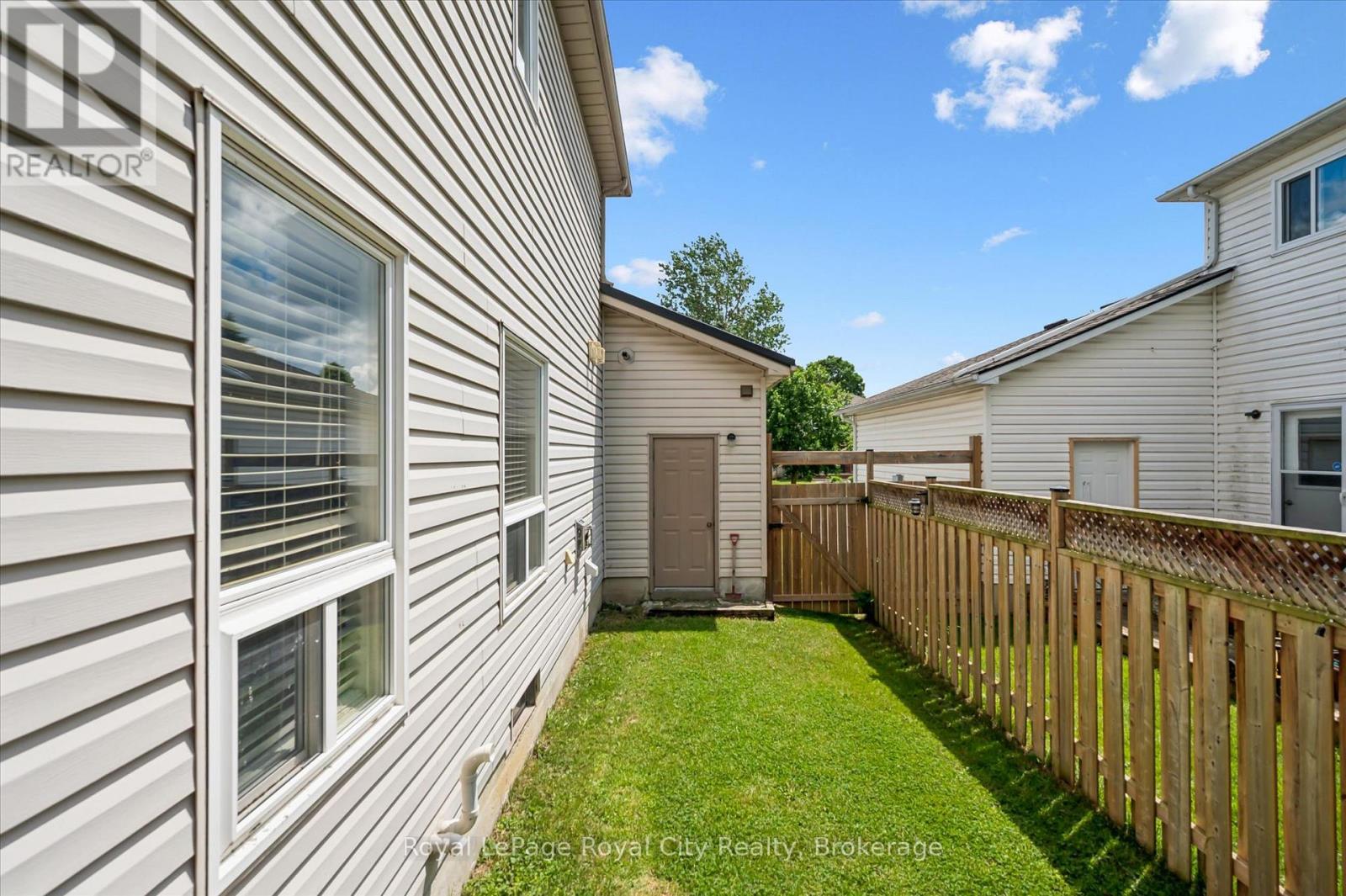 729 Woodhill Dr, Centre Wellington, Ontario  N1M 3M8 - Photo 32 - X13461396
