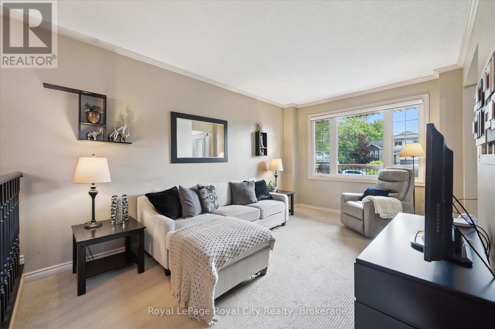 729 Woodhill Dr, Centre Wellington, Ontario  N1M 3M8 - Photo 6 - X13461396