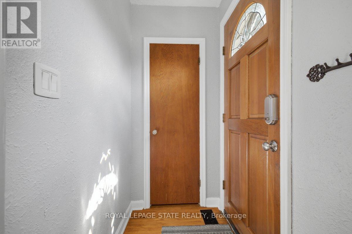 216 Summerhill Avenue, Hamilton, Ontario  L8K 3N7 - Photo 2 - X13460882