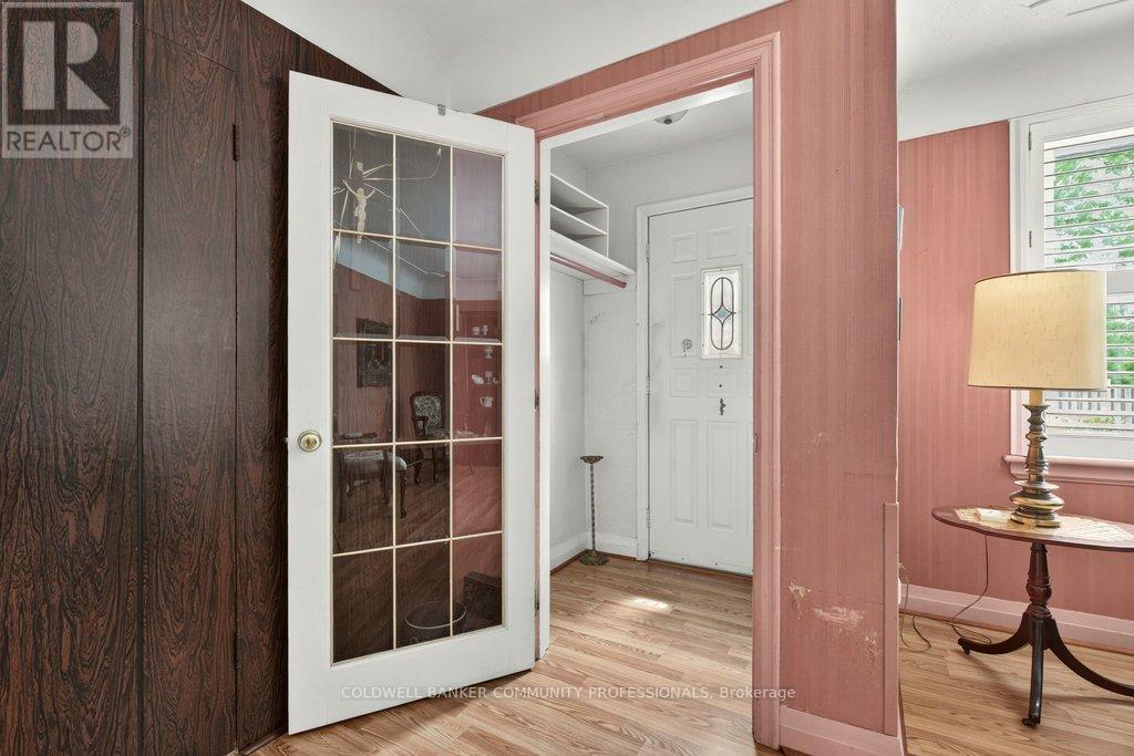 16 Sussex Street, Hamilton, Ontario  L8S 2E1 - Photo 4 - X13460966