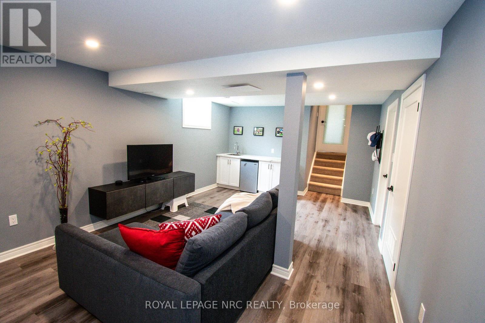 30 Elderwood Drive, St. Catharines, Ontario  L2S 3E5 - Photo 37 - X13461270
