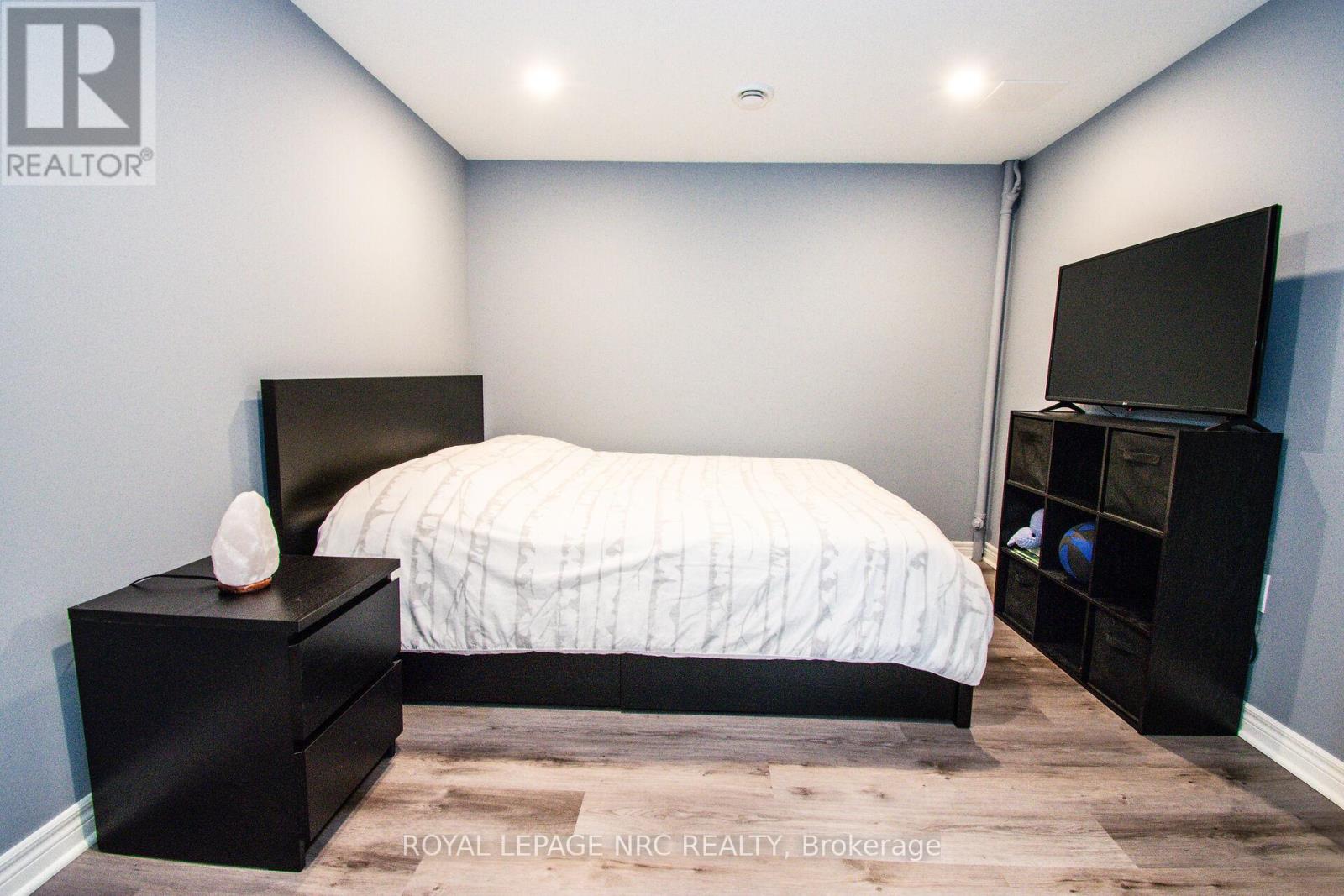 30 Elderwood Drive, St. Catharines, Ontario  L2S 3E5 - Photo 39 - X13461270