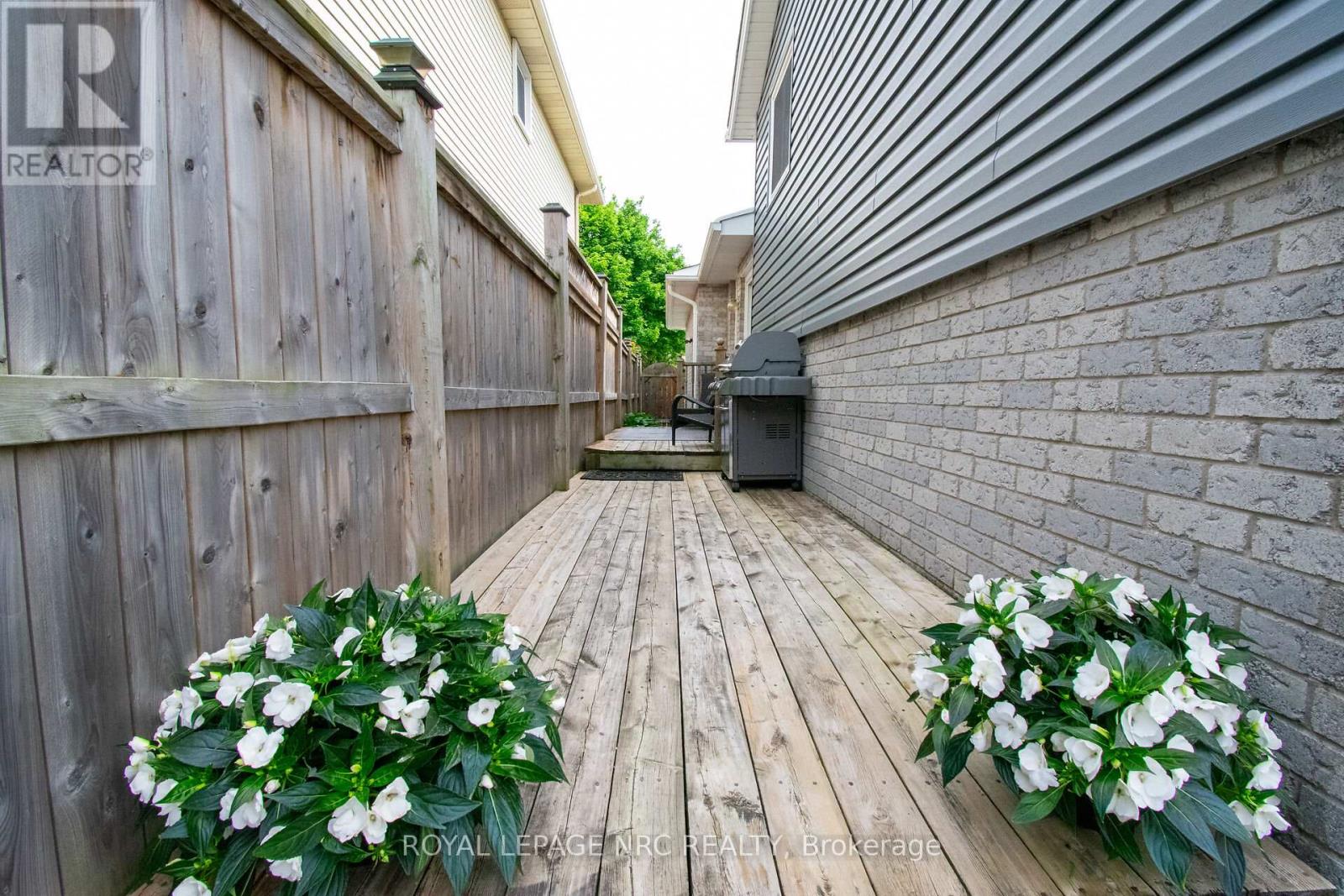 30 Elderwood Drive, St. Catharines, Ontario  L2S 3E5 - Photo 43 - X13461270