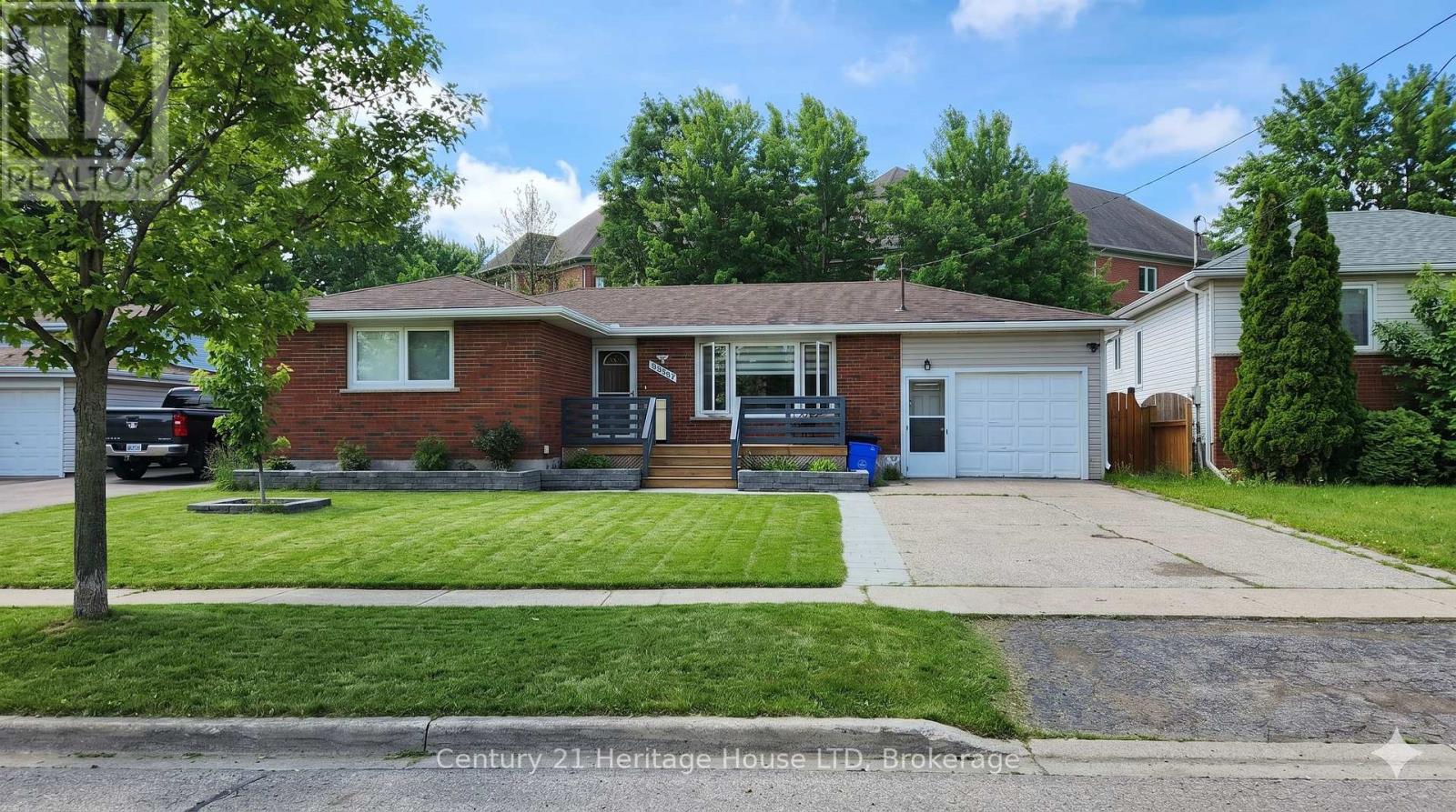 6500 Hawkins Street, Niagara Falls, Ontario  L2G 3B7 - Photo 1 - X13461408