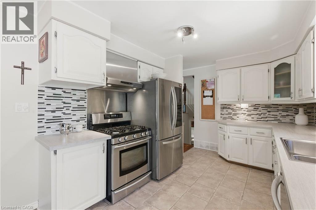 6 Gerrard Avenue, Cambridge, Ontario  N3C 2R6 - Photo 7 - 40837132