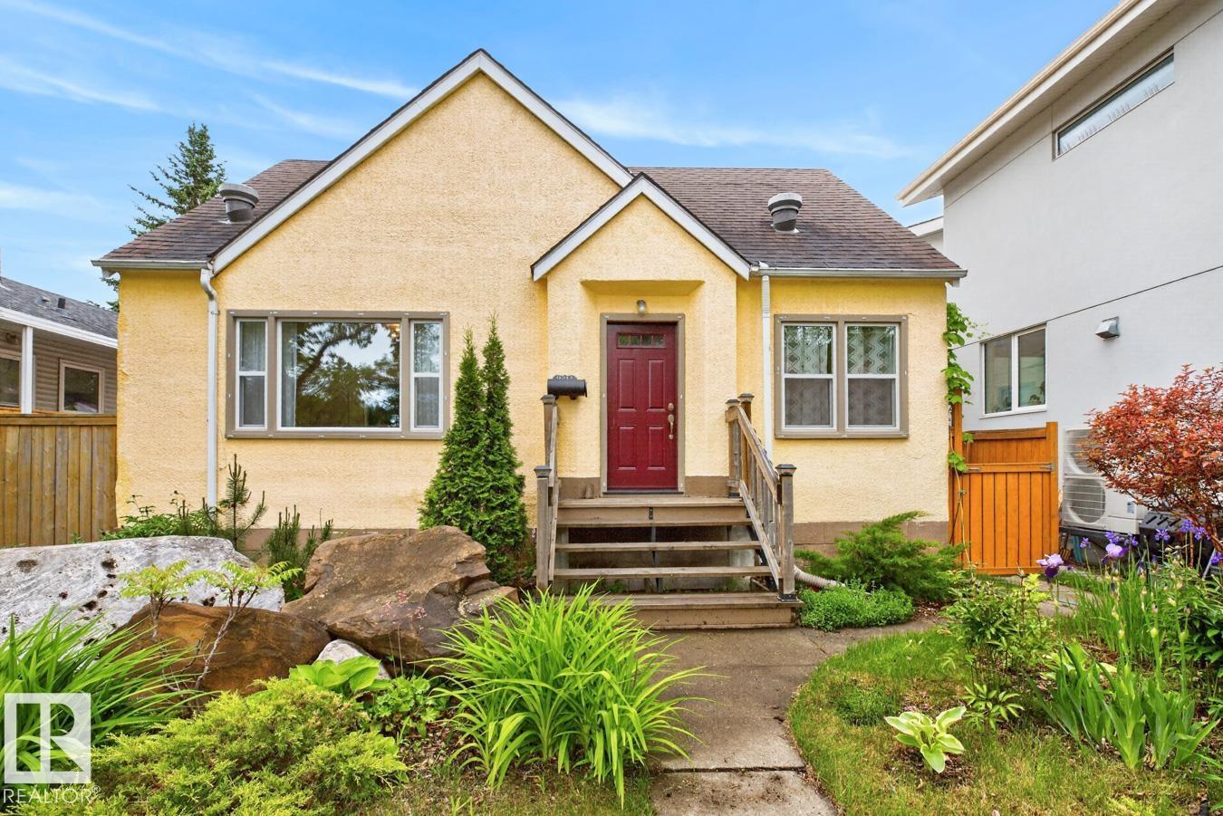 9211 CONNORS RD NW, Edmonton, Alberta
