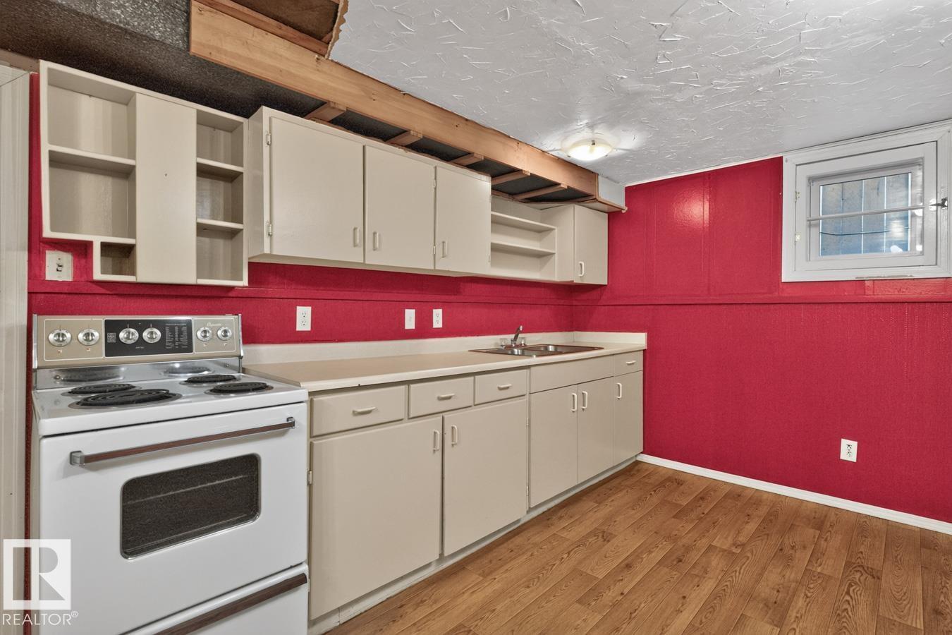 9211 Connors Rd NW, Edmonton, Alberta  T6C 4B8 - Photo 35 - E4494309