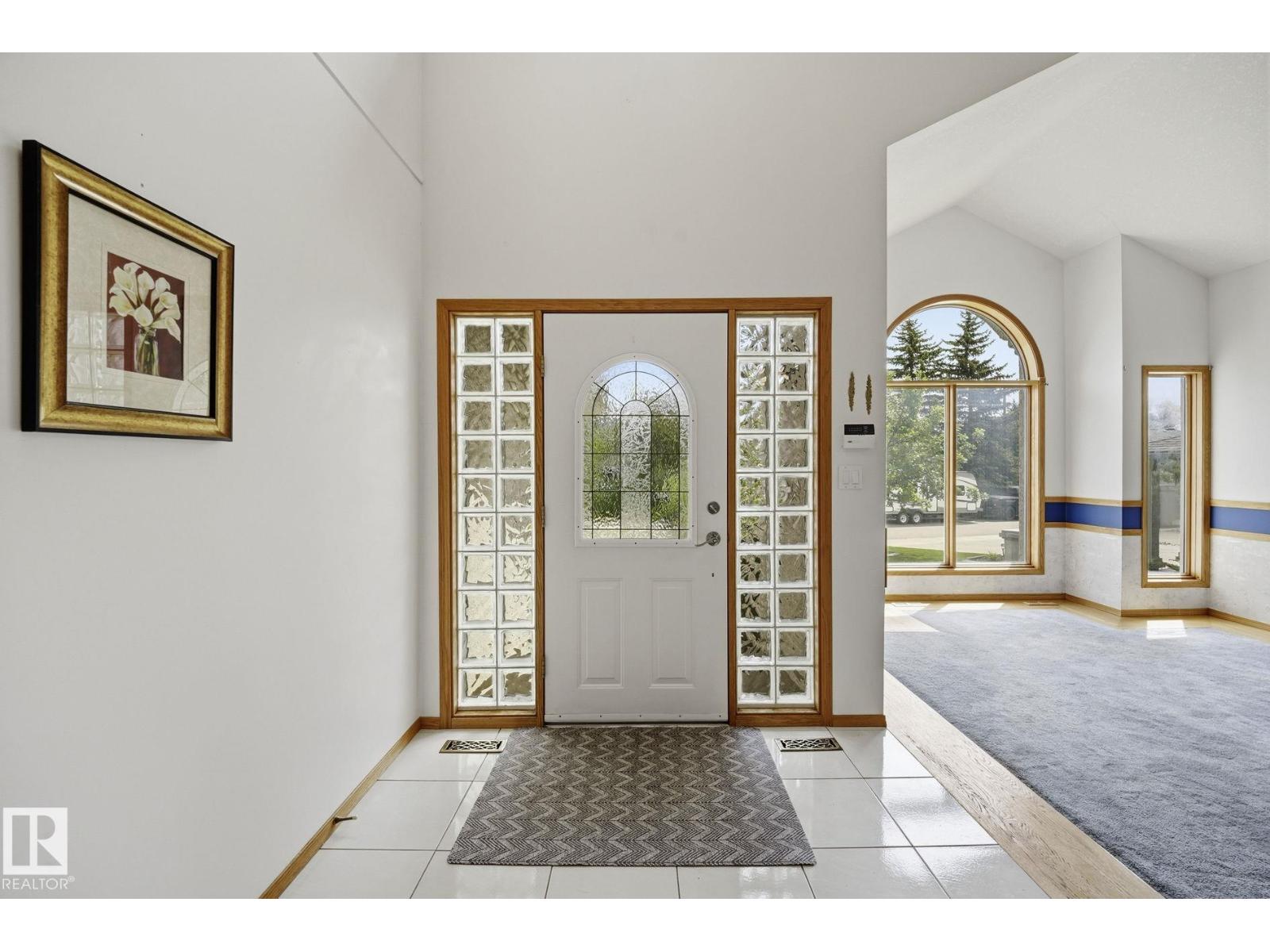 5312 187 St NW, Edmonton, Alberta  T6M 2K5 - Photo 4 - E4494310