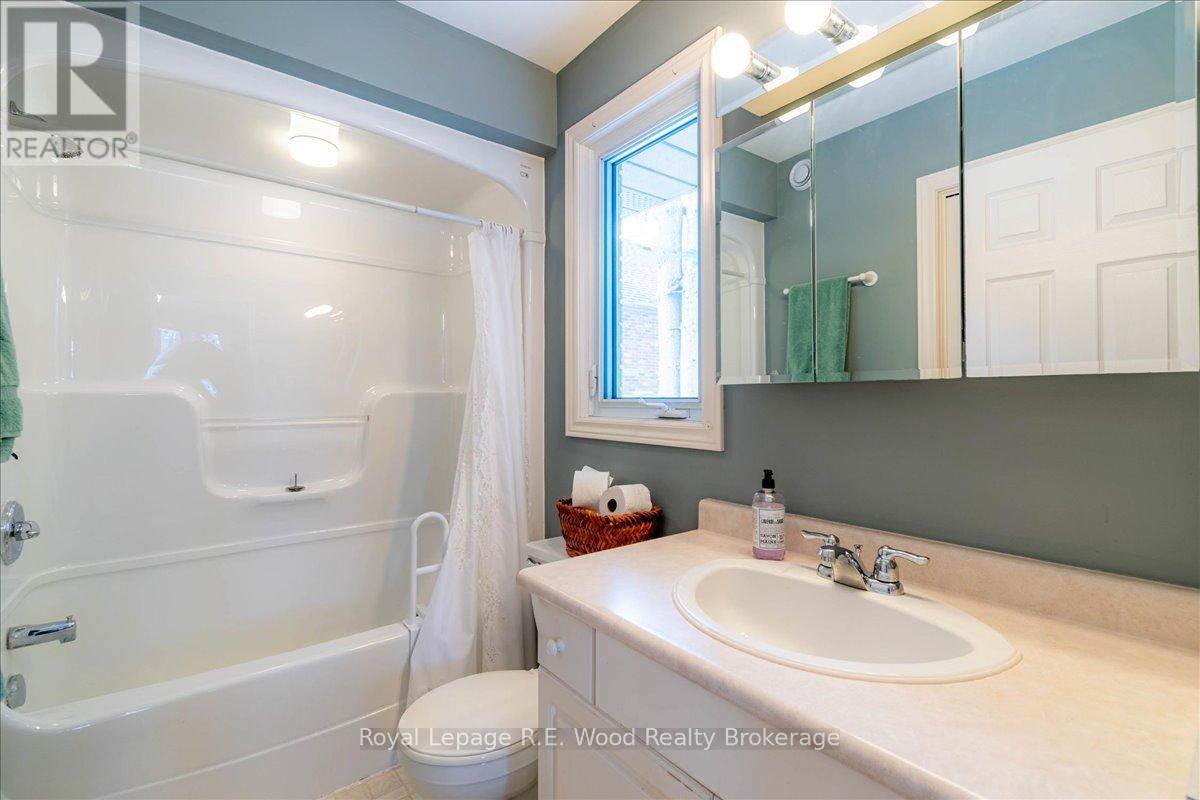 27 Woodside Drive, Tillsonburg, Ontario N4G 5P9 - Photo 24 - X13440260