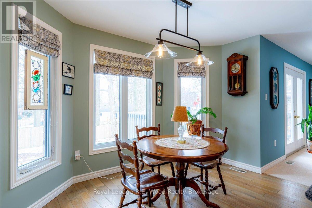 27 Woodside Drive, Tillsonburg, Ontario N4G 5P9 - Photo 19 - X13440260