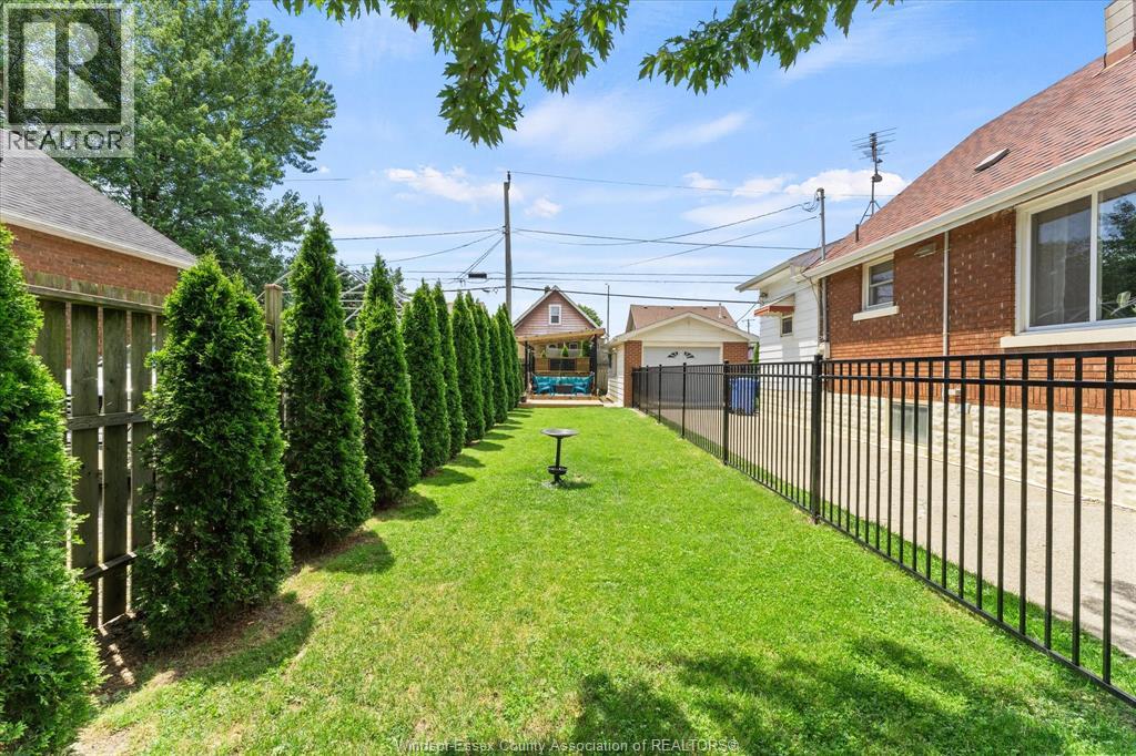 2307 Fraser Ave, Windsor, Ontario  N8X 3Z8 - Photo 34 - 26014463