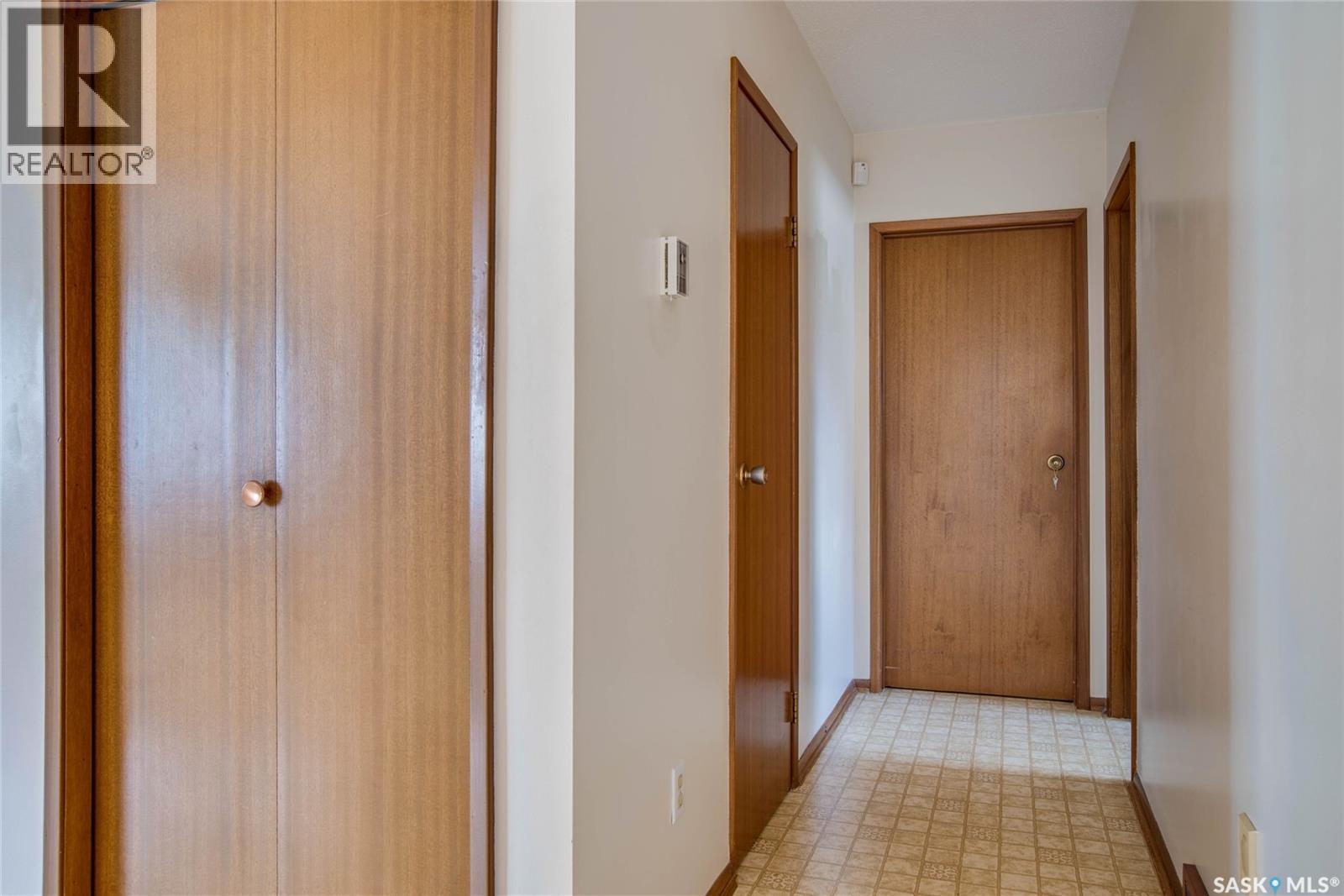 1701 Prince Of Wales Avenue, Saskatoon, Saskatchewan S7K 3E6 - Photo 14 - SK039892
