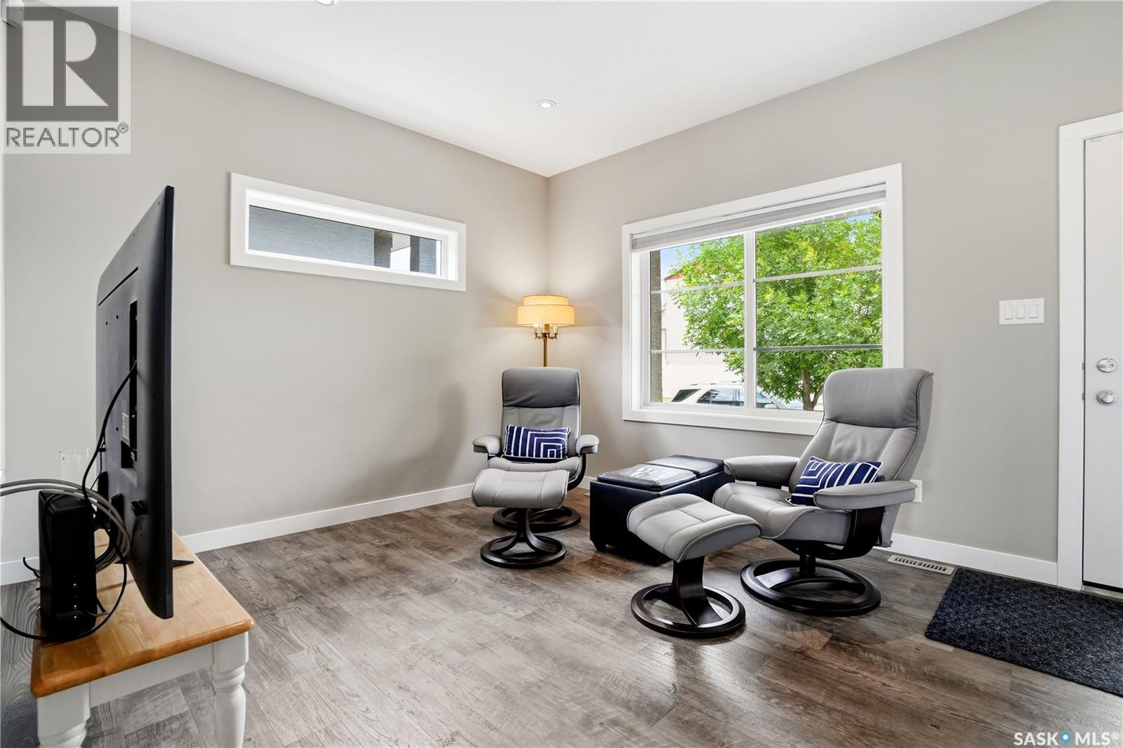 5425 Campling Avenue, Regina, Saskatchewan  S4W 0L6 - Photo 7 - SK039866