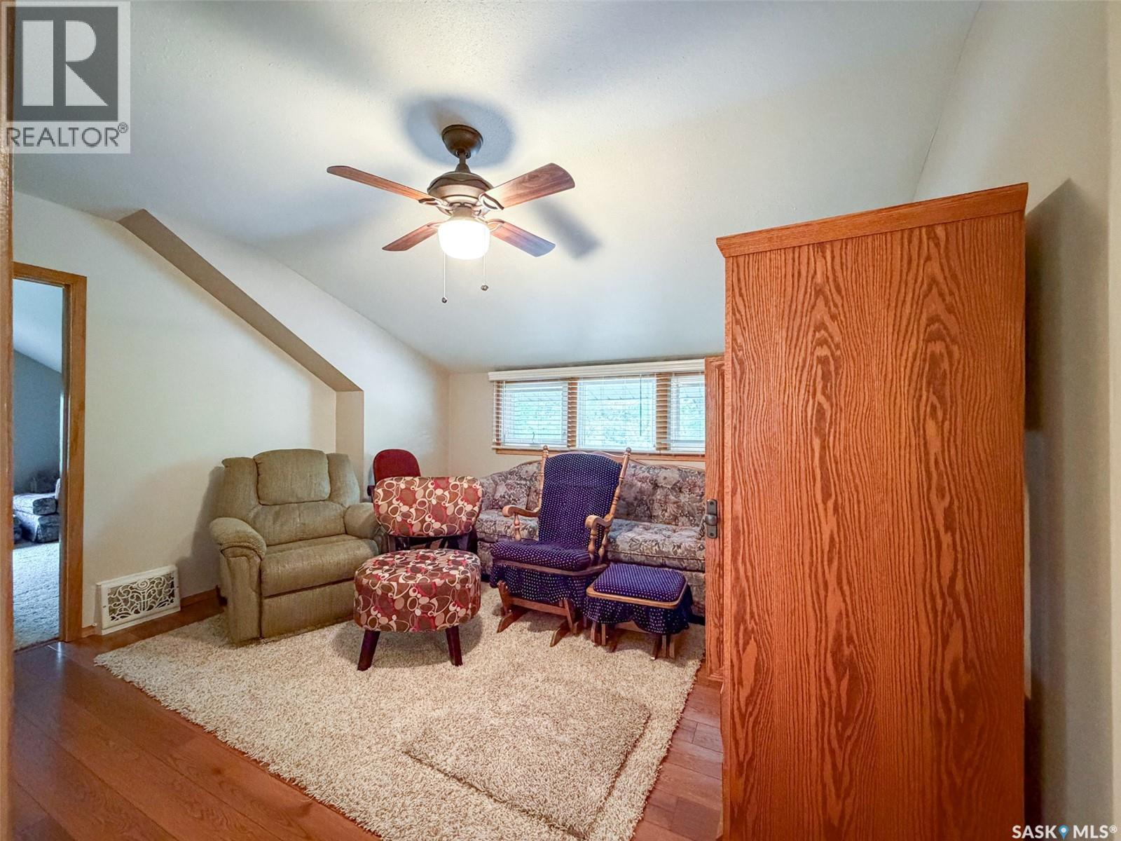 692 2nd Street E, Shaunavon, Saskatchewan  S0N 2M0 - Photo 36 - SK039852