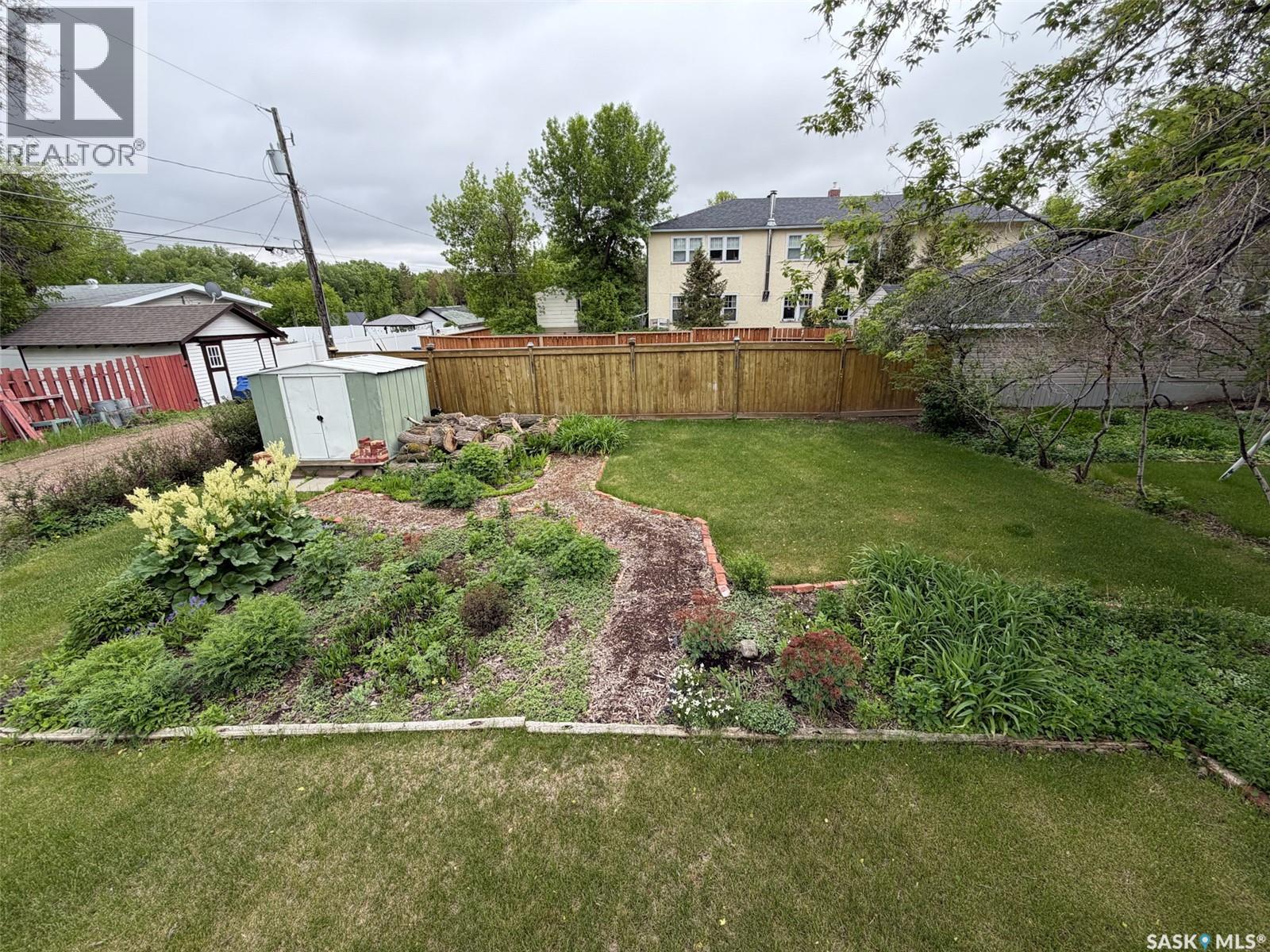 692 2nd Street E, Shaunavon, Saskatchewan  S0N 2M0 - Photo 45 - SK039852