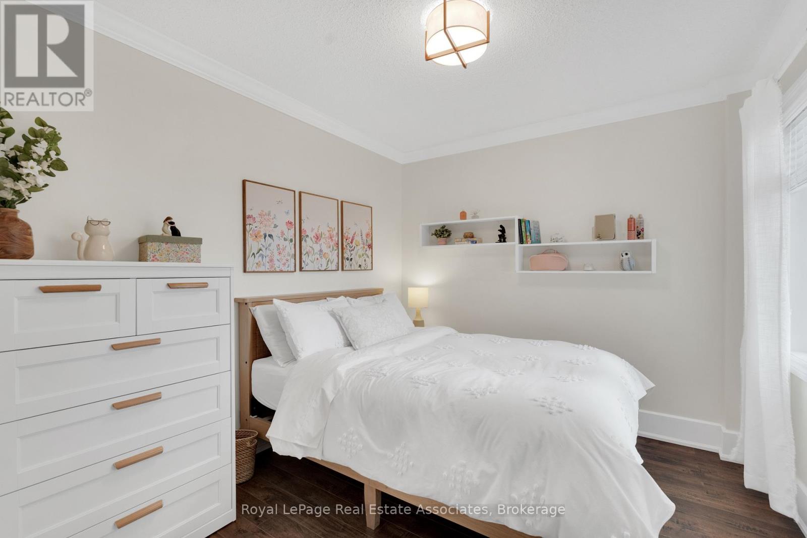 34 Standish Street, Halton Hills, Ontario  L7G 5V7 - Photo 18 - W13459888