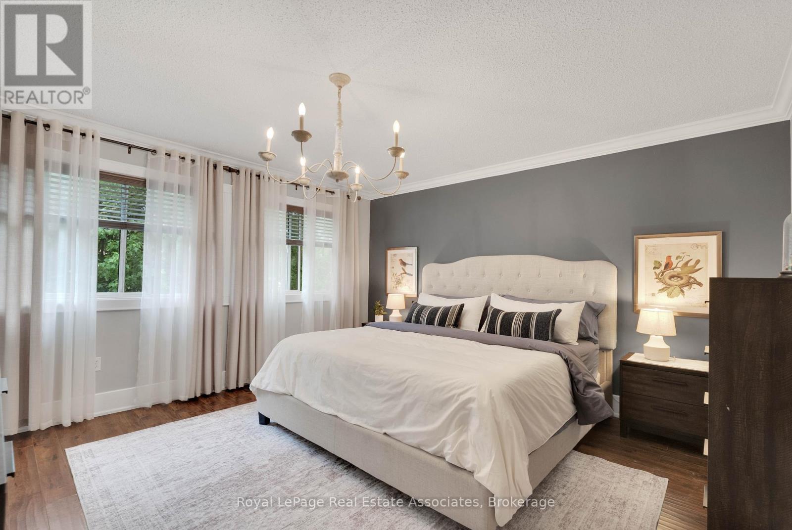 34 Standish Street, Halton Hills, Ontario  L7G 5V7 - Photo 14 - W13459888