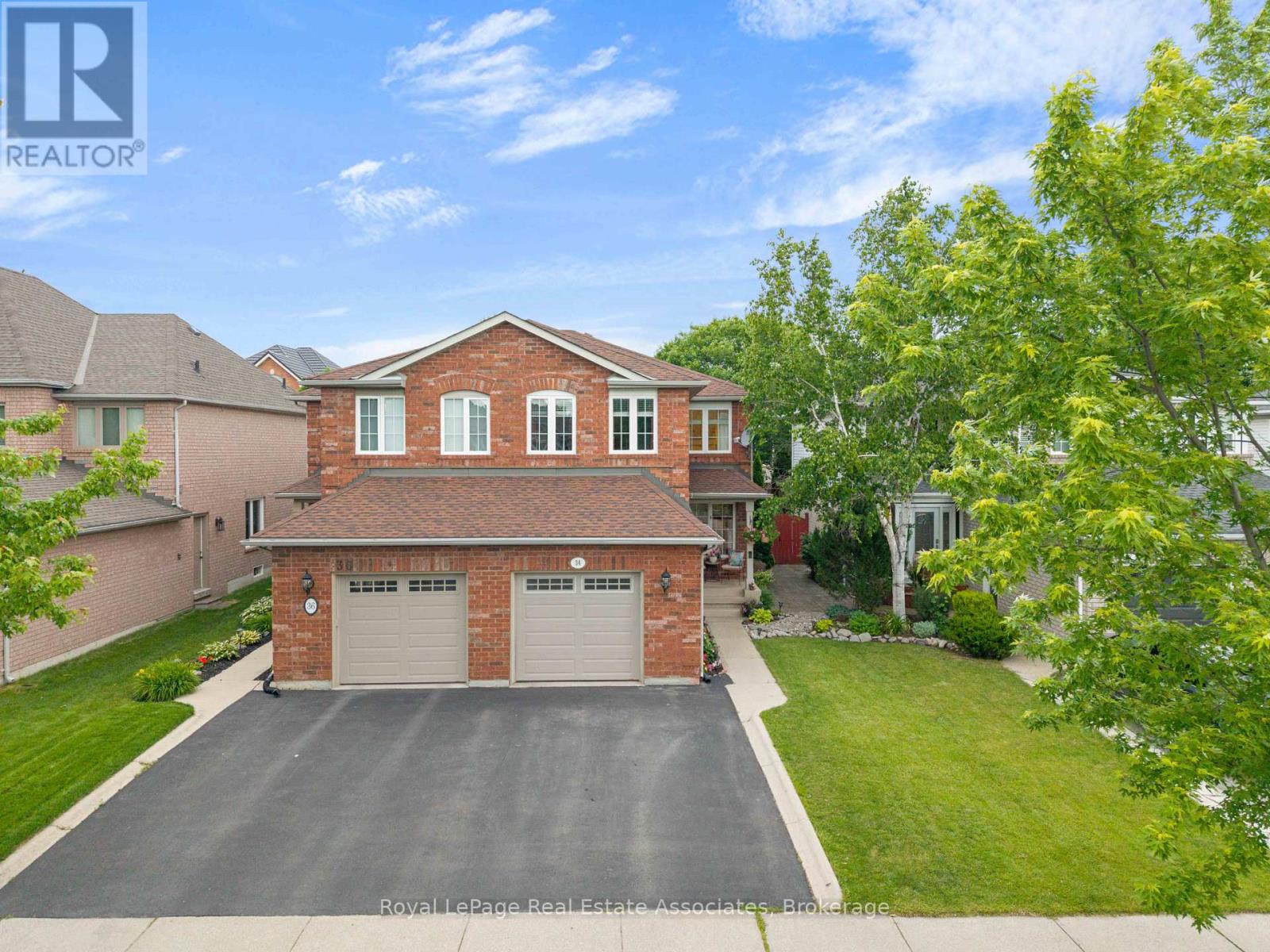 34 Standish Street, Halton Hills, Ontario  L7G 5V7 - Photo 3 - W13459888