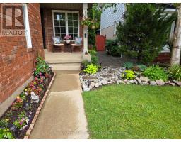 34 STANDISH STREET, Halton Hills, Ontario