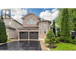 3 KINROSS AVENUE, Whitby, Ontario