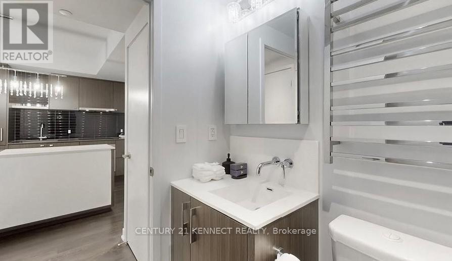 5703 - 88 Harbour Street, Toronto, Ontario  M5J 0C3 - Photo 10 - C13461168