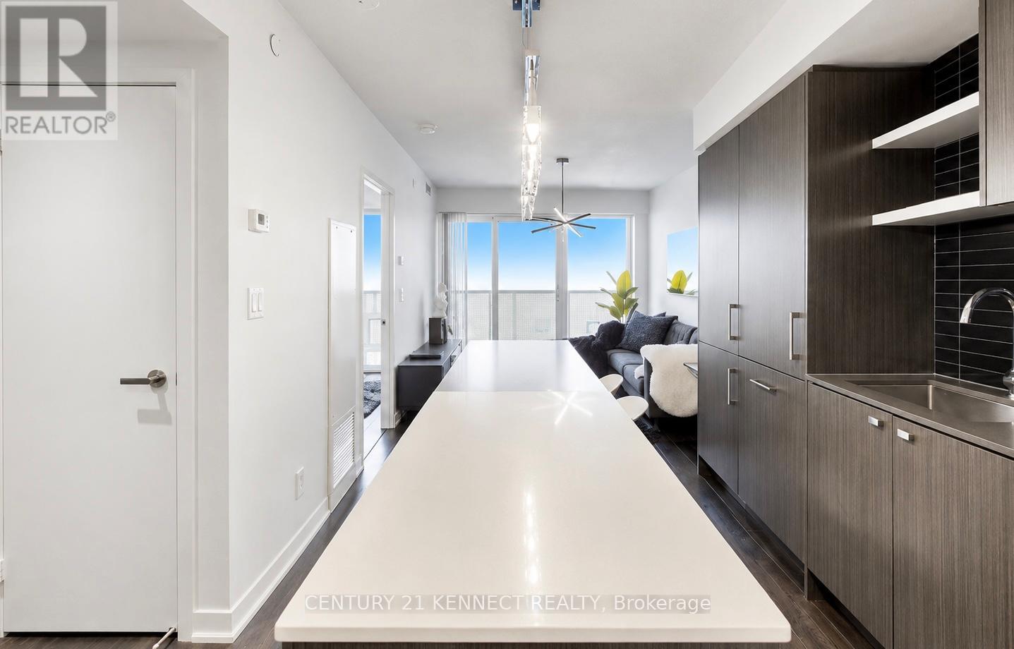 5703 - 88 Harbour Street, Toronto, Ontario  M5J 0C3 - Photo 3 - C13461168