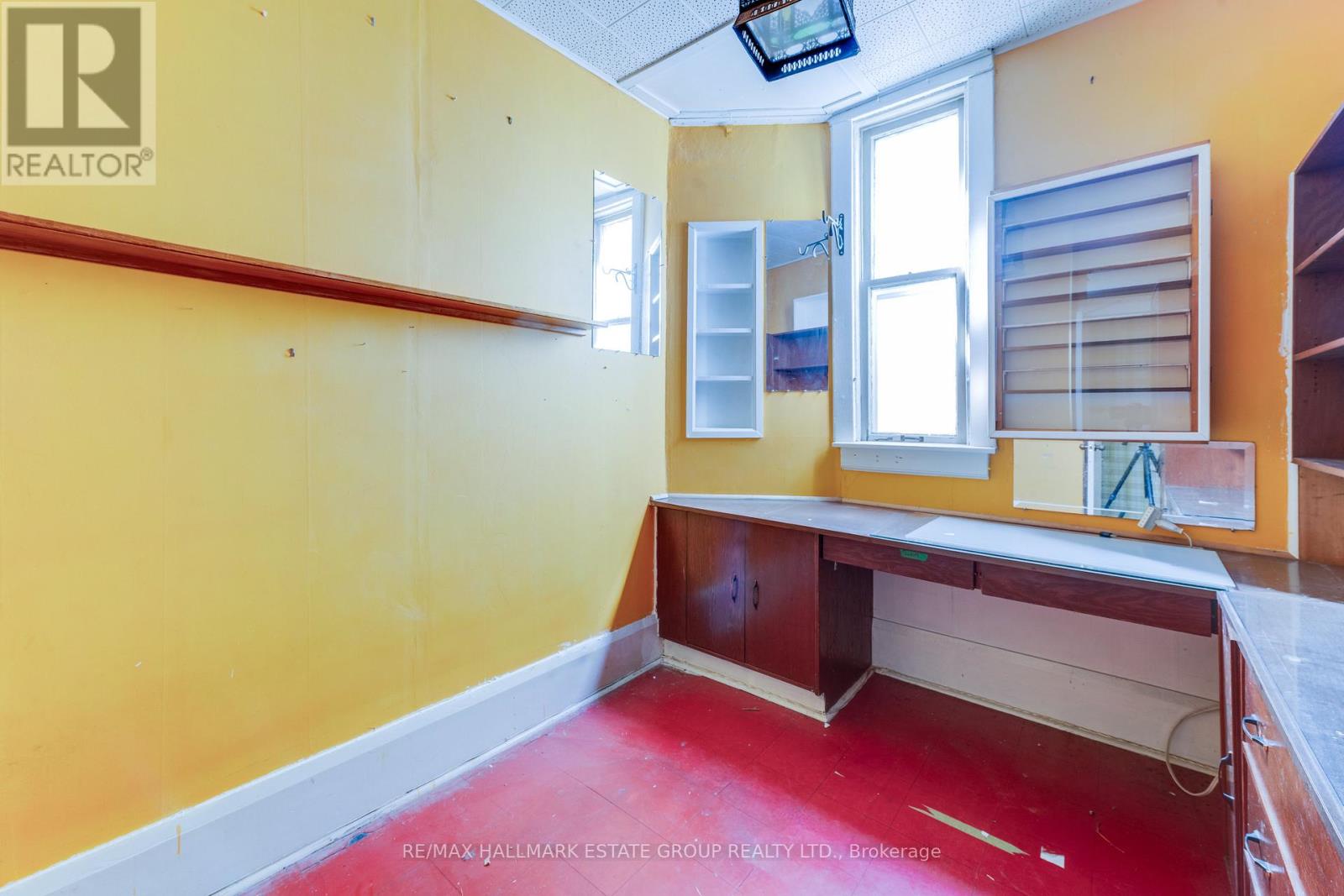 160 Coxwell Avenue, Toronto, Ontario  M4L 3B2 - Photo 13 - E13461146