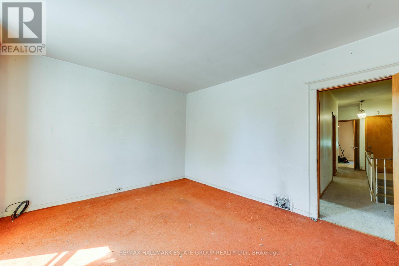 160 Coxwell Avenue, Toronto, Ontario  M4L 3B2 - Photo 23 - E13461146