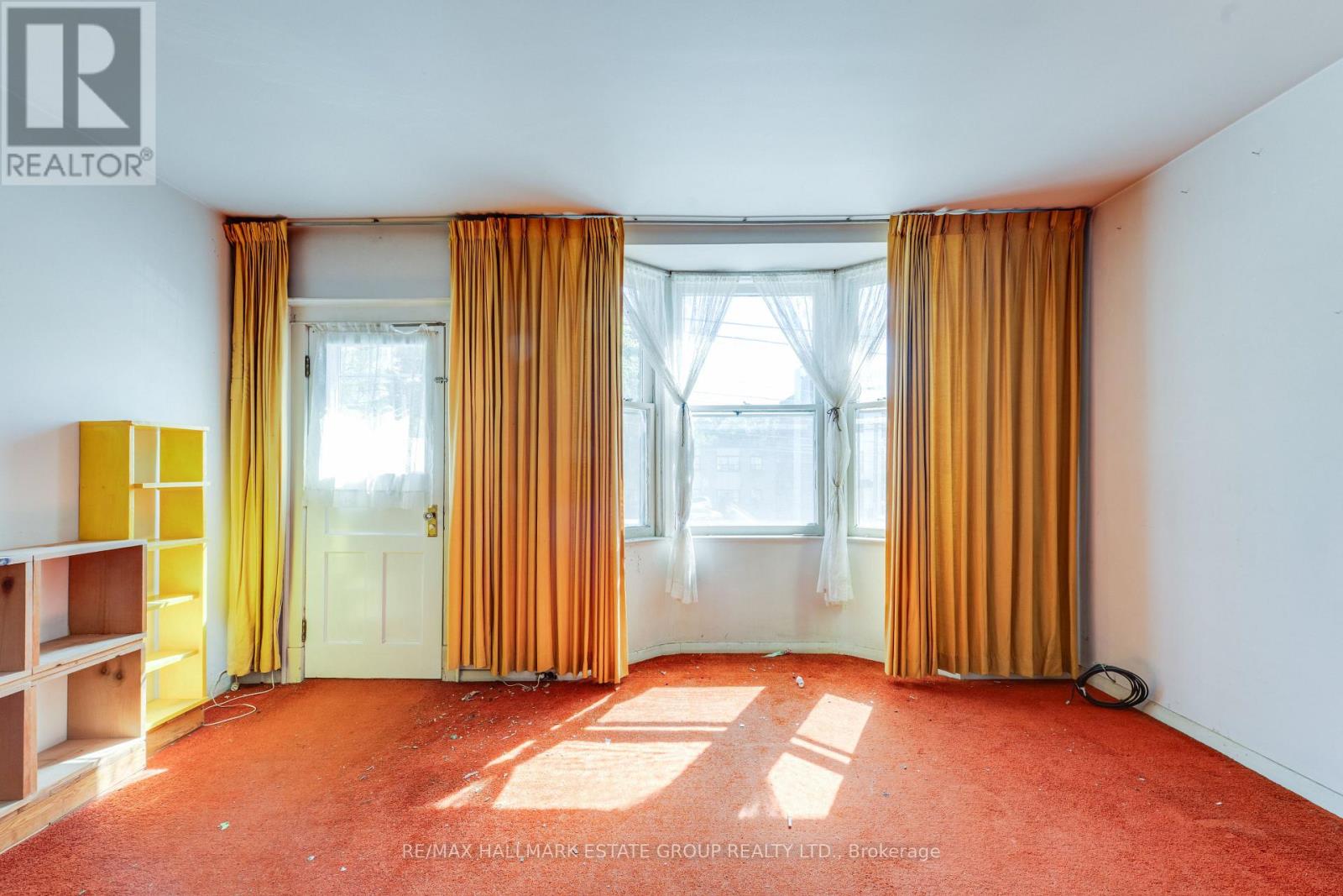 160 Coxwell Avenue, Toronto, Ontario  M4L 3B2 - Photo 24 - E13461146