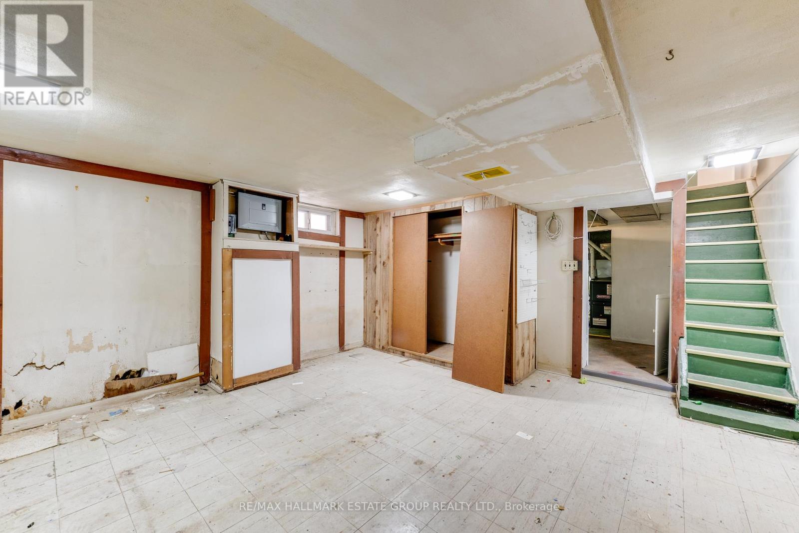 160 Coxwell Avenue, Toronto, Ontario  M4L 3B2 - Photo 40 - E13461146