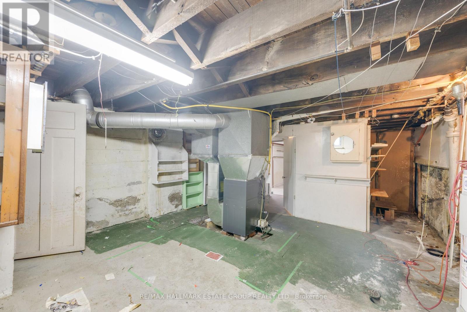 160 Coxwell Avenue, Toronto, Ontario  M4L 3B2 - Photo 43 - E13461146