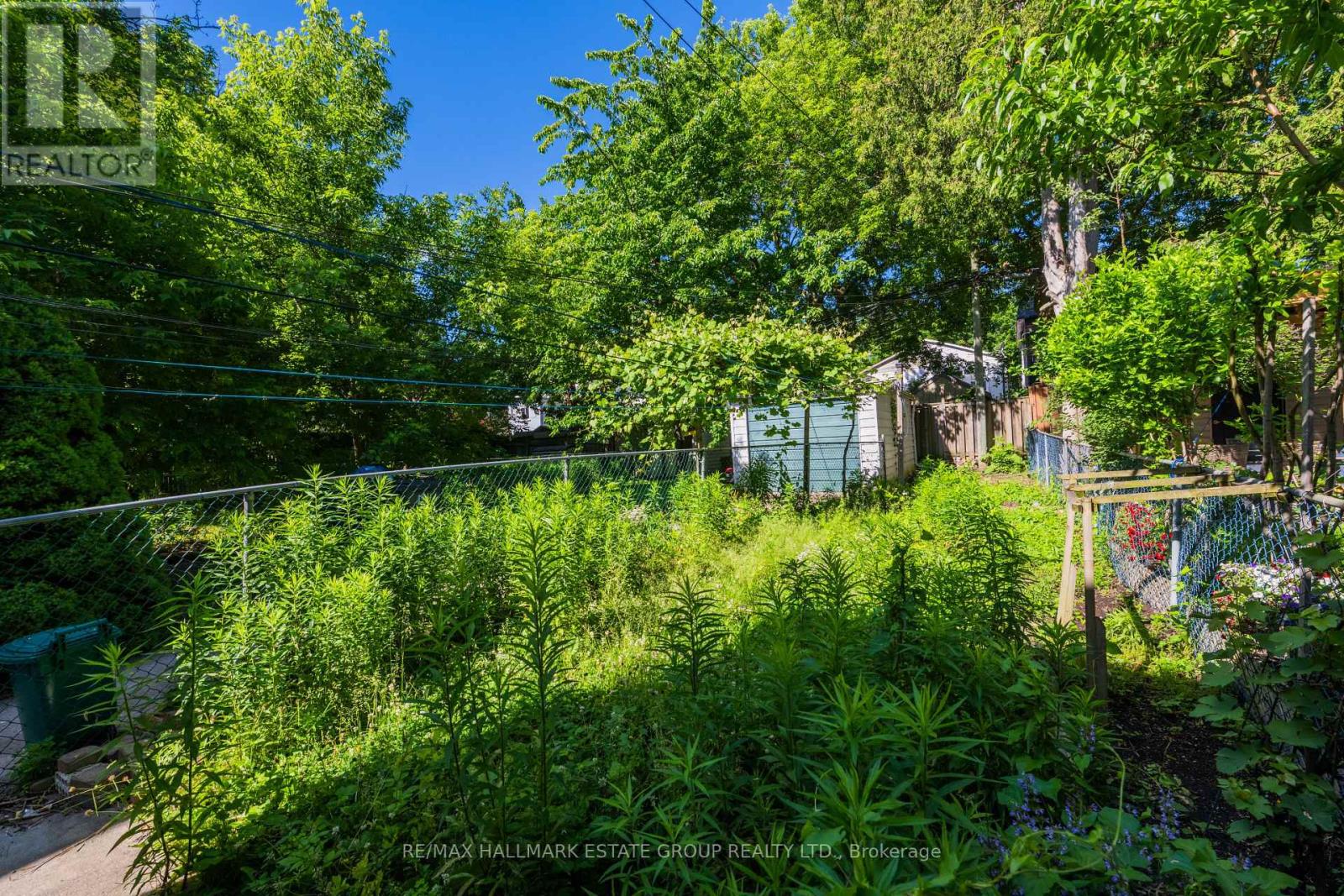 160 Coxwell Avenue, Toronto, Ontario  M4L 3B2 - Photo 46 - E13461146